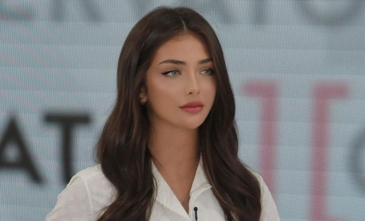 Andreea Bostanica și-a cumpărat apartament în Dubai chiar de ziua ei. Iată cum arată imobilul de lux: „Nu am iubit, îmi fac singură toate cadourile” - VIDEO Andreea Bostanica și-a cumpărat apartament în Dubai chiar de ziua ei. Iată cum arată imobilul de lux: „Nu am iubit, îmi fac singură toate cadourile” - VIDEO