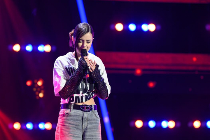 Cine e Angelina Pavel, adolescenta de 17 ani care a făcut-o pe Irina Rimes să izbucnească în lacrimi la Vocea României: „Trebuie să mă adun, că îmi este foarte greu în momentul ăsta să vorbesc…” - VIDEO
