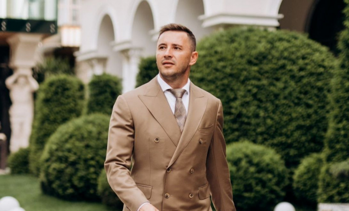 Emilian Crețu și-a cumpărat mașină nouă! Iată ce model a ales actorul, dar și cât a scos din buzunar: „Toți invidioșii o să spună să vină FISC-ul peste mine” - FOTO/VIDEO Emilian Crețu și-a cumpărat mașină nouă! Iată ce model a ales actorul, dar și cât a scos din buzunar: „Toți invidioșii o să spună să vină FISC-ul peste mine” - FOTO/VIDEO