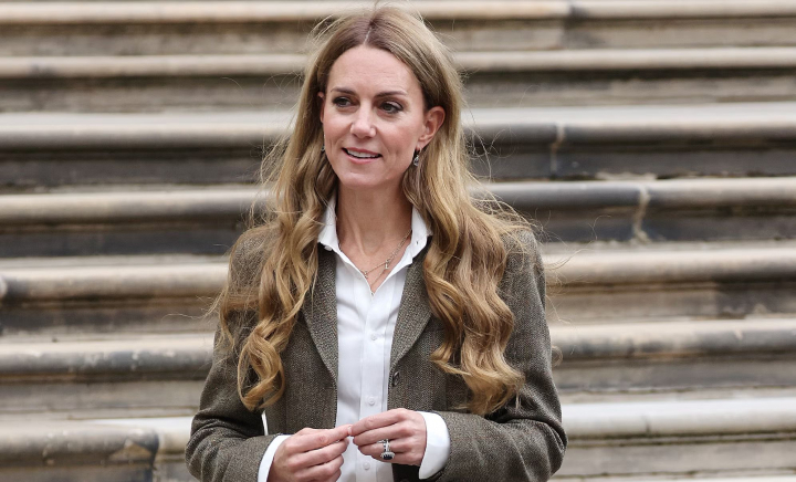 De ce s-a vopsit Kate Middleton blondă după lupta cu cancerul. Povestea emoționantă din spatele noii imagini - FOTO De ce s-a vopsit Kate Middleton blondă după lupta cu cancerul. Povestea emoționantă din spatele noii imagini - FOTO