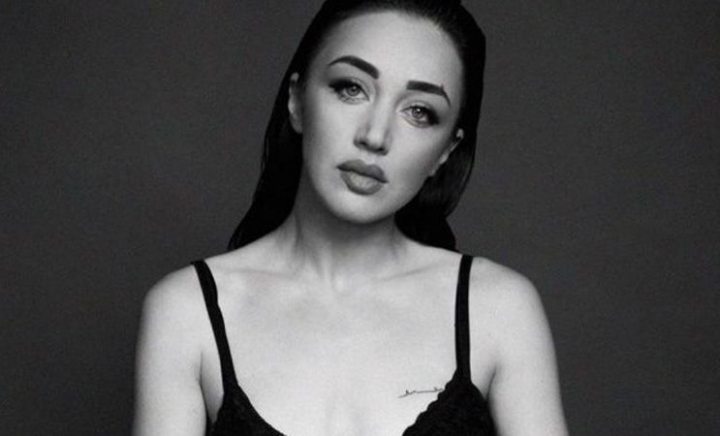 Interviu fără perdea! Cum se simte Daniela Burlaca atunci când joacă în scene senzuale, iar părinții ei sunt în sala de spectacol: „Îi rog foarte mult să...” - VIDEO Interviu fără perdea! Cum se simte Daniela Burlaca atunci când joacă în scene senzuale, iar părinții ei sunt în sala de spectacol: „Îi rog foarte mult să...” - VIDEO