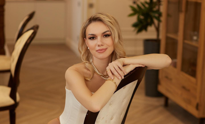 Supă cremă de dovleac, acasă la Rodica Untilă! Iată cum se prepară cea mai simplă și nutritivă supă a acestei toamne - VIDEO Supă cremă de dovleac, acasă la Rodica Untilă! Iată cum se prepară cea mai simplă și nutritivă supă a acestei toamne - VIDEO