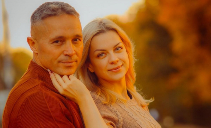 Marina Cârnaț câștigă mai mulți bani decât Teodor! Cum s-a schimbat relația dintre soți odată cu noile circumstanțe: „Milionară? Demult am întrecut milionul de euro” - VIDEO Marina Cârnaț câștigă mai mulți bani decât Teodor! Cum s-a schimbat relația dintre soți odată cu noile circumstanțe: „Milionară? Demult am întrecut milionul de euro” - VIDEO