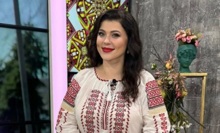Interpreta Oxana Mardari a recunoscut totul: „Divulg toate secretele din casă. Eu nu am familia mea și trăiesc cu...” - VIDEO Interpreta Oxana Mardari a recunoscut totul: „Divulg toate secretele din casă. Eu nu am familia mea și trăiesc cu...” - VIDEO