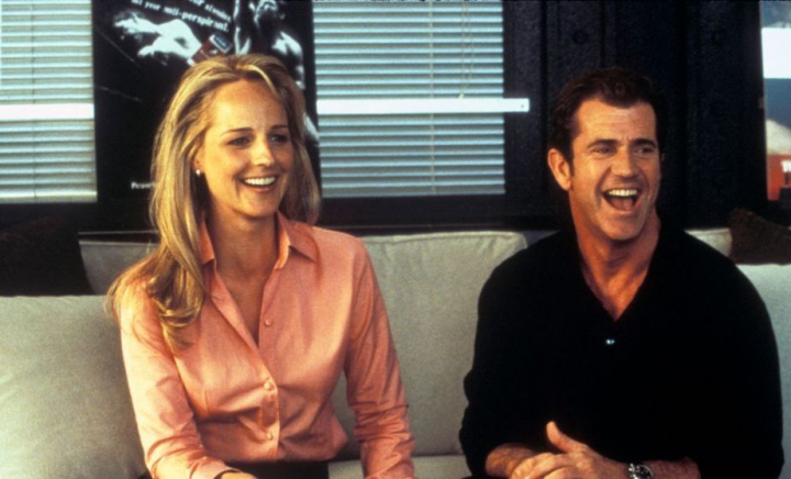 Ți-o amintești? Ne-a cucerit alături de Mel Gibson în „Ce-și doresc femeile”. La 62 de ani, Helen Hunt a ales să îmbătrânească natural și și-a surprins fanii cu un selfie rar: „Atât de autentică, atât de reală. Neobișnuit pentru Hollywood”!
