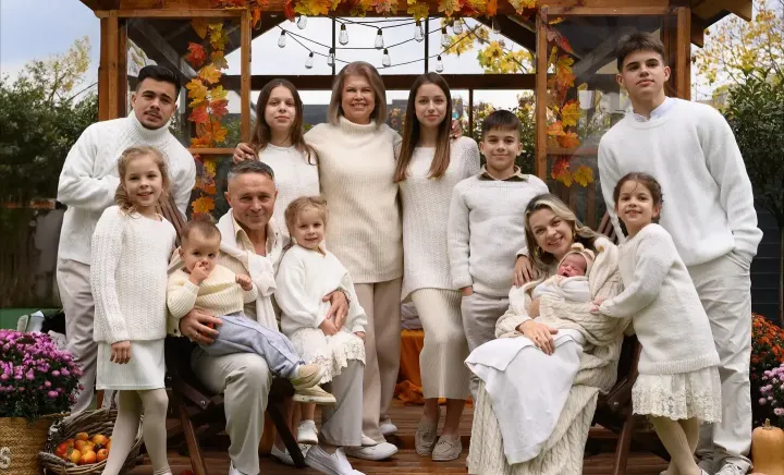 Familia Marinei Cârnaț
