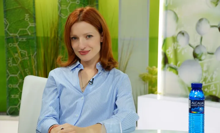 Alina Stoianov Alina Stoianov