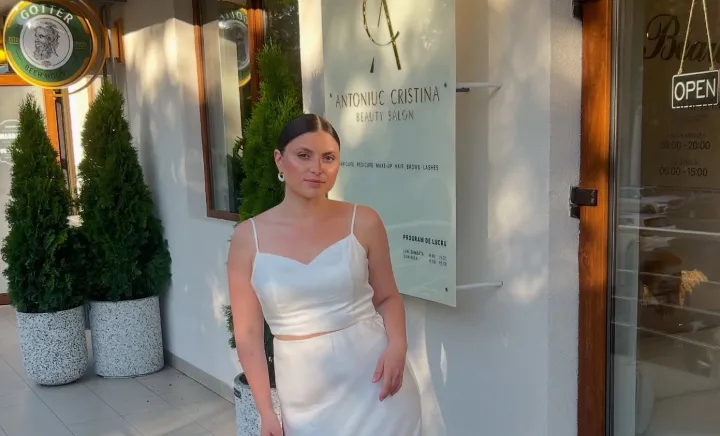 Cristina Antoniuc Cristina Antoniuc