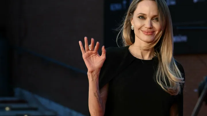 Angelina Jolie Angelina Jolie