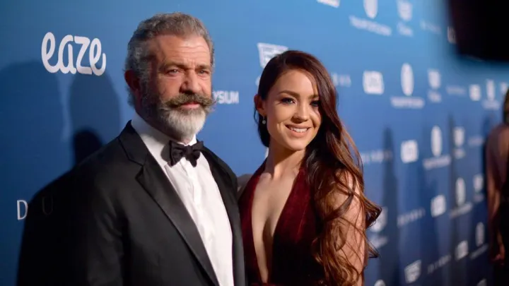 Mel Gibson și iubita sa Mel Gibson și iubita sa