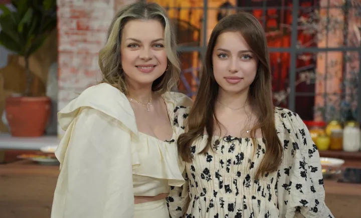 Marina și Manuella Cârnaț