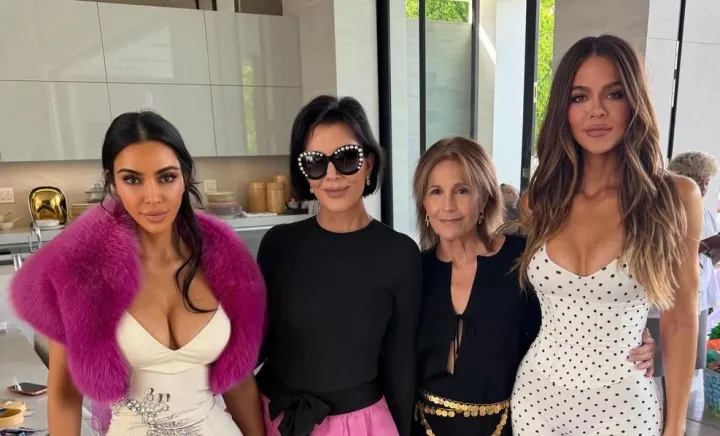 Kardashian Kardashian