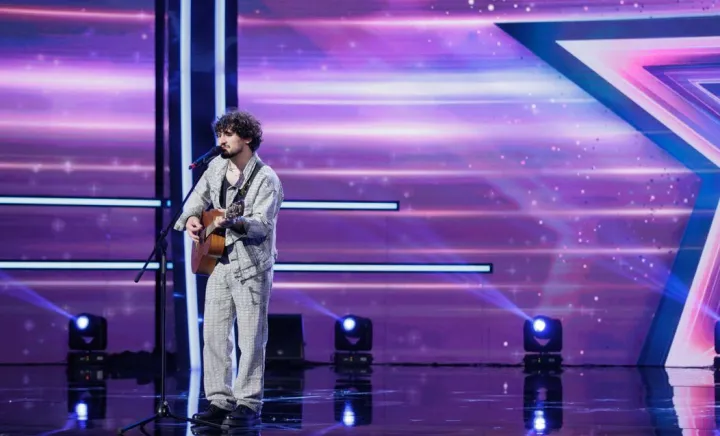Adrian Negru Adrian Negru