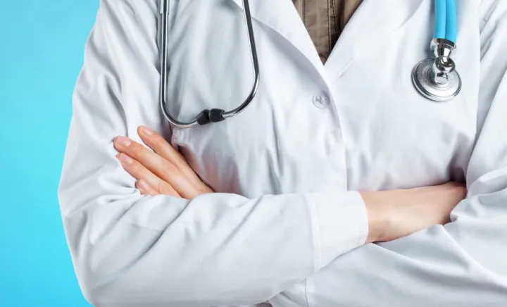 doctor din Marea Britanie doctor din Marea Britanie