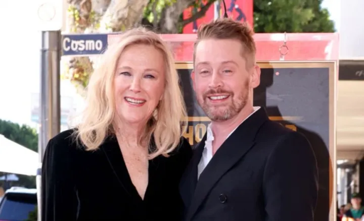Macaulay Culkin și Catherine O’Hara Macaulay Culkin și Catherine O’Hara