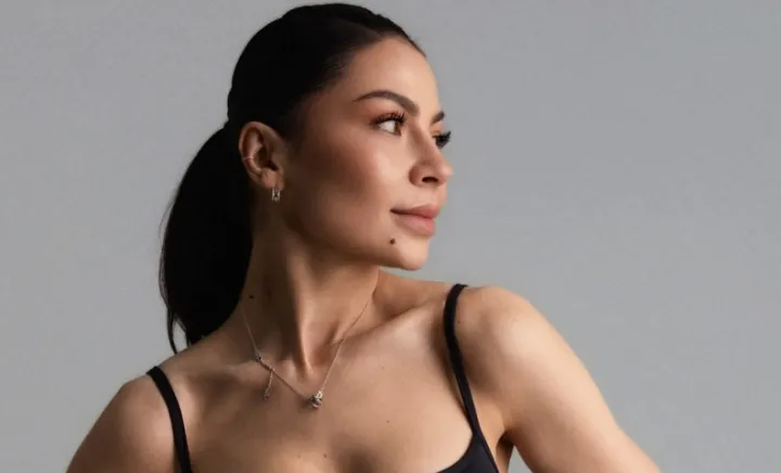 Corina Frumuzachi Corina Frumuzachi
