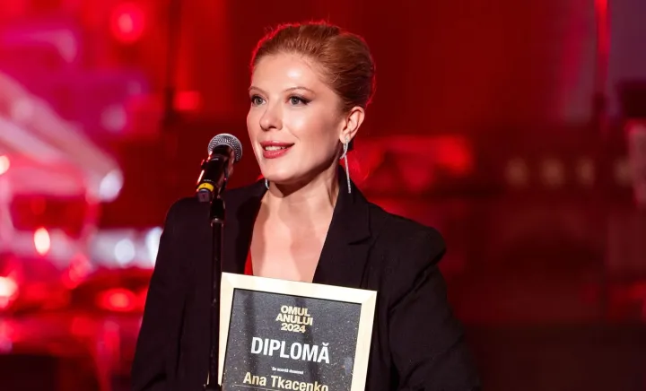 Ana Tkacenko Ana Tkacenko