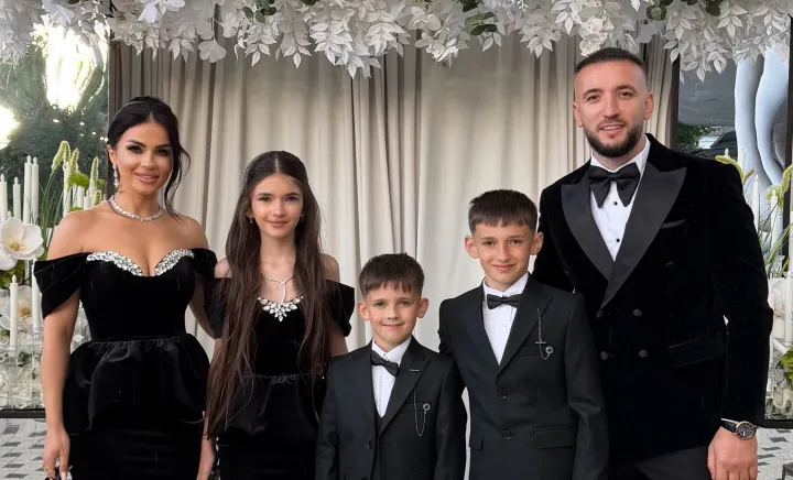 Familia Maxian