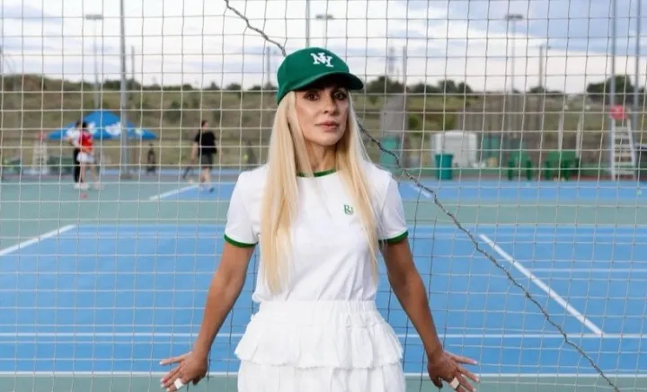  Xenia Bugneac
