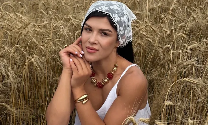 Anastasia Nichita Anastasia Nichita