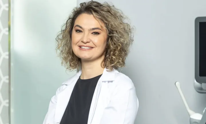 Roxana Voica Roxana Voica