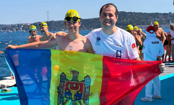Premierul Vasile Tofan împreună cu fiul său