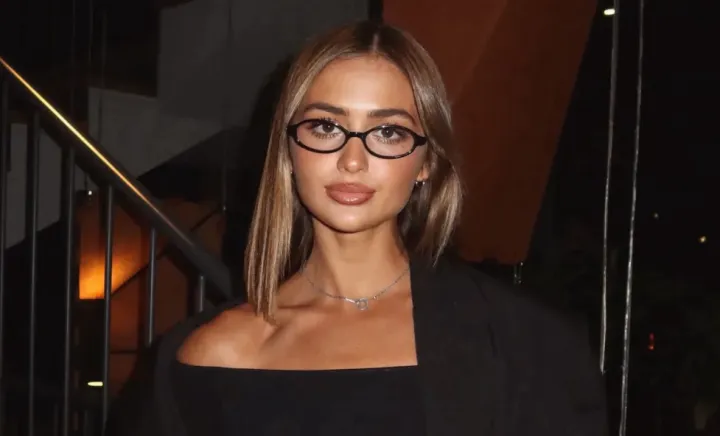 Iuliana Beregoi Iuliana Beregoi