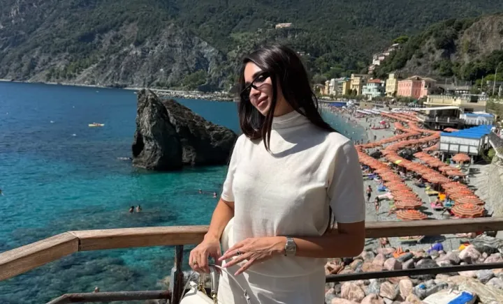 Iulia Deliu Iulia Deliu