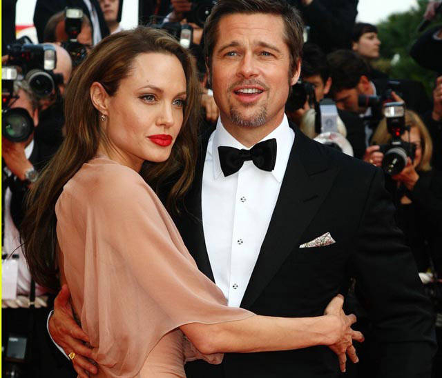 Inca nu a venit ziua ei, dar deja a primit cadou! Ce dar i-a facut Brad Pitt Angelinei Jolie - FOTO Inca nu a venit ziua ei, dar deja a primit cadou! Ce dar i-a facut Brad Pitt Angelinei Jolie - FOTO