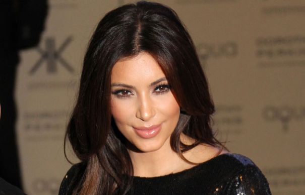 Kim Kardashian, insarcinata. Vezi cum a primit vedeta aceasta noutate - FOTO Kim Kardashian, insarcinata. Vezi cum a primit vedeta aceasta noutate - FOTO