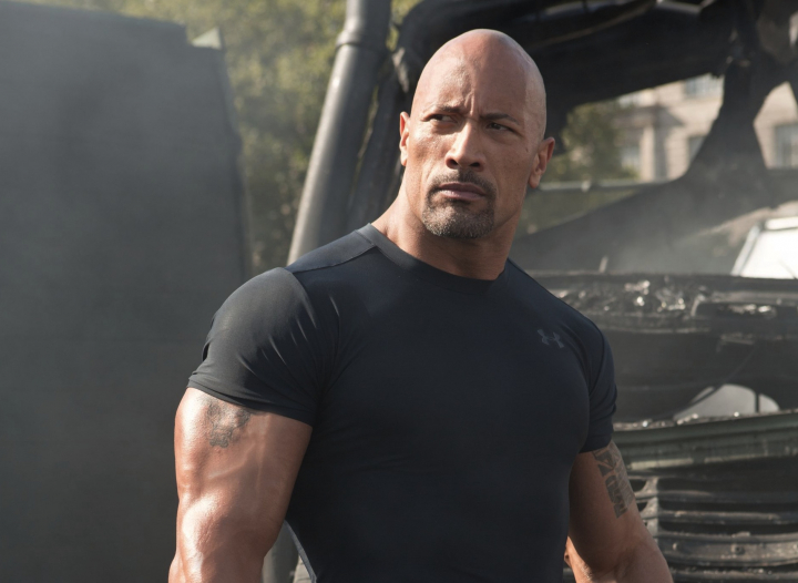 Ea este femeia care l-a cucerit pe Dwayne Johnson! Cat de sexy e iubita actorului din Fast and Furious Ea este femeia care l-a cucerit pe Dwayne Johnson! Cat de sexy e iubita actorului din Fast and Furious
