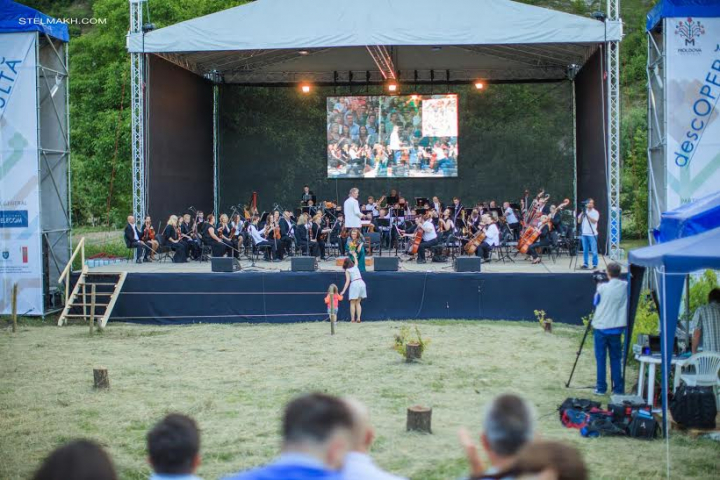 Moldtelecom, partenerul evenimentului "O zi ca o vacanta". Cum a fost la concertul de opera in aer liber