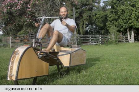 S-a inventat bicicleta care poate merge si pe apa! Vezi cine a creat-o - VIDEO S-a inventat bicicleta care poate merge si pe apa! Vezi cine a creat-o - VIDEO