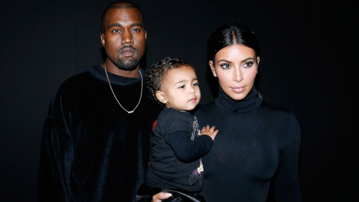 Sunt in culmea fericirii! Kim Kardashian si Kanye West au aflat sexul viitorului copil - FOTO Sunt in culmea fericirii! Kim Kardashian si Kanye West au aflat sexul viitorului copil - FOTO