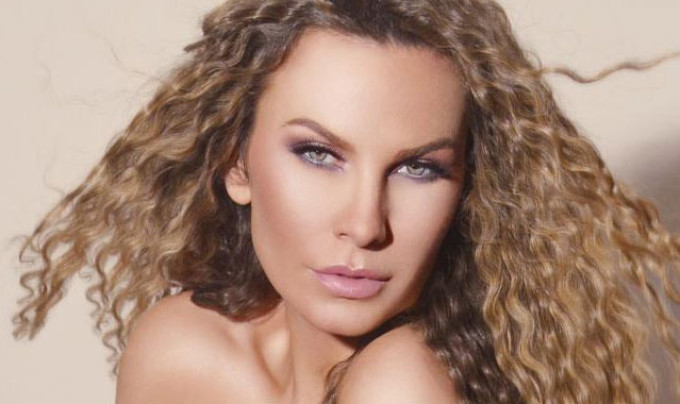 Anna Lesko trece prin clipe grele! Tatal ei este grav bolnav - FOTO