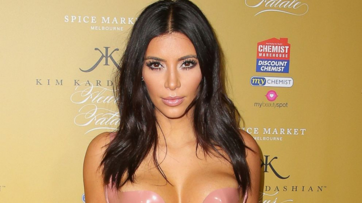 Kim Kardashian, la un pas sa-si rupa gatul! Vezi cum a fost surprinsa de paparazzi - FOTO Kim Kardashian, la un pas sa-si rupa gatul! Vezi cum a fost surprinsa de paparazzi - FOTO