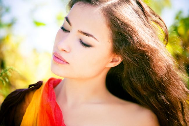 Cum grabesti cresterea parului. 3 remedii naturale care te ajuta sa rezolvi aceasta problema Cum grabesti cresterea parului. 3 remedii naturale care te ajuta sa rezolvi aceasta problema