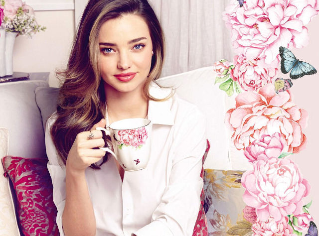 Invata de la Miranda Kerr! Cum te ajuta ceaiul verde sa ai un ten pefect - FOTO