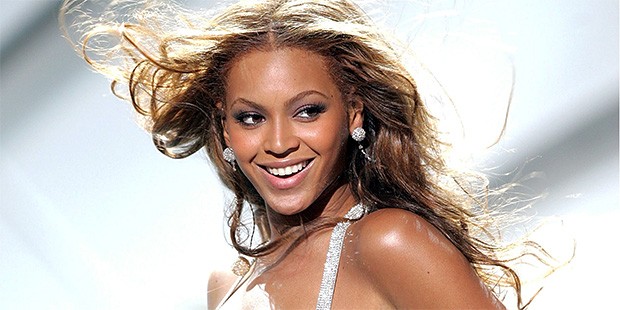 Danseaza ca o gaina! Vezi cat de haioasa e Beyonce - VIDEO