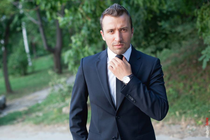 Alexandru Bordian: "Nu in orice zi esti gata sa capitulezi in fata unei femei neconditionat." Alexandru Bordian: "Nu in orice zi esti gata sa capitulezi in fata unei femei neconditionat."