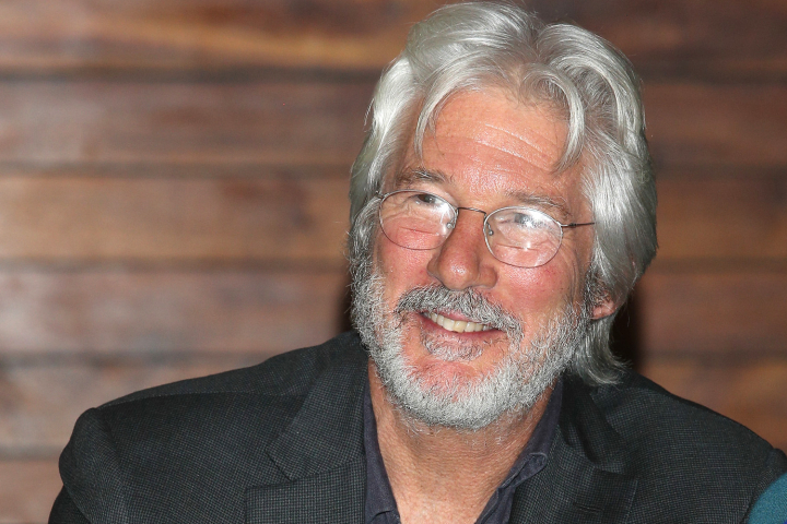 Richard Gere, la cei 65 de ani, are o iubita cu 33 de ani mai tanara! Cum arata cei doi impreuna