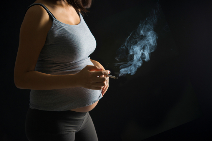 De ce nu e bine sa fumezi in timpul sarcinii! Consecinte grave si riscuri la care iti expui bebelusul De ce nu e bine sa fumezi in timpul sarcinii! Consecinte grave si riscuri la care iti expui bebelusul