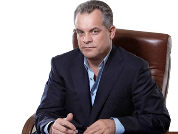 Vlad Plahotniuc, alaturi de sotie si fecior! Vezi cum s-au fotografiat - FOTO Vlad Plahotniuc, alaturi de sotie si fecior! Vezi cum s-au fotografiat - FOTO