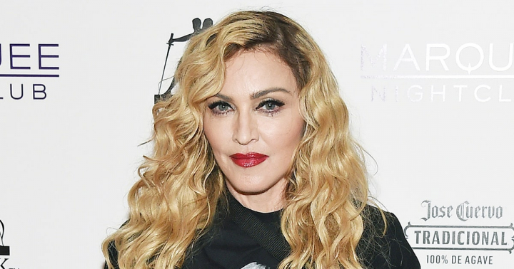 Madonna, rebela si la 18 ani! Primele fotografii picante din timpul facultatii - FOTO Madonna, rebela si la 18 ani! Primele fotografii picante din timpul facultatii - FOTO