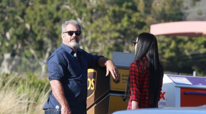 El are 60 de ani, ea 24. Cum arata iubita lui Mel Gibson si cum au fost surprinsi impreuna