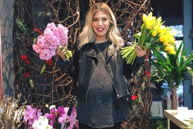 Iti vine sa crezi ca abia a nascut? Sore arata impecabil la doua saptamani de cand e mama - FOTO Iti vine sa crezi ca abia a nascut? Sore arata impecabil la doua saptamani de cand e mama - FOTO