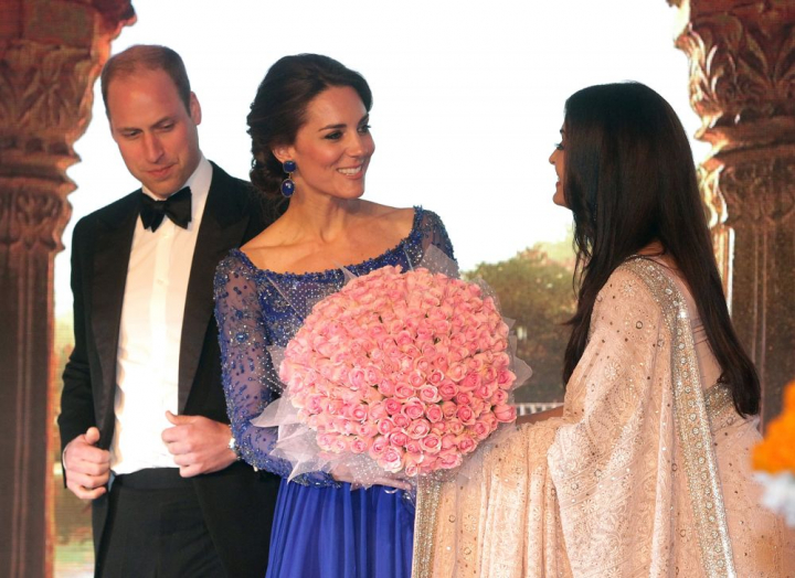 Kate Middleton, fata in fata cu cea mai frumoasa femeie din lume, Aishwarya Rai. Cum s-a imbracat Ducesa in India