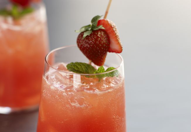 Cocktail Belmont, rasfatul pe care-l meriti dupa o zi obositoare Cocktail Belmont, rasfatul pe care-l meriti dupa o zi obositoare