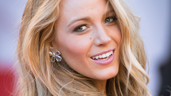 Blake Lively este din nou insarcinata! Primele imagini cu burtica de gravida a vedetei "Gossip Girl" - FOTO Blake Lively este din nou insarcinata! Primele imagini cu burtica de gravida a vedetei "Gossip Girl" - FOTO