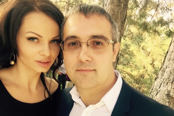 Sotia deputatului Sergiu Sirbu si fiica sa, intr-o poza emotionanta! Cum au pozat cele doua - FOTO Sotia deputatului Sergiu Sirbu si fiica sa, intr-o poza emotionanta! Cum au pozat cele doua - FOTO